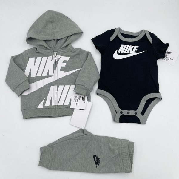 Conjunto 3 piezas - NIKE