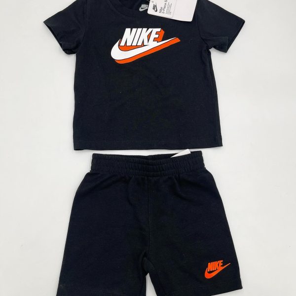 Conjunto NIKE