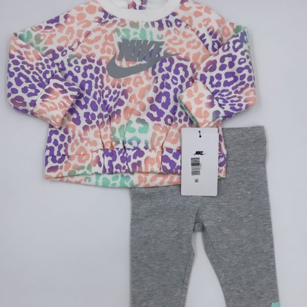 Conjunto NIKE