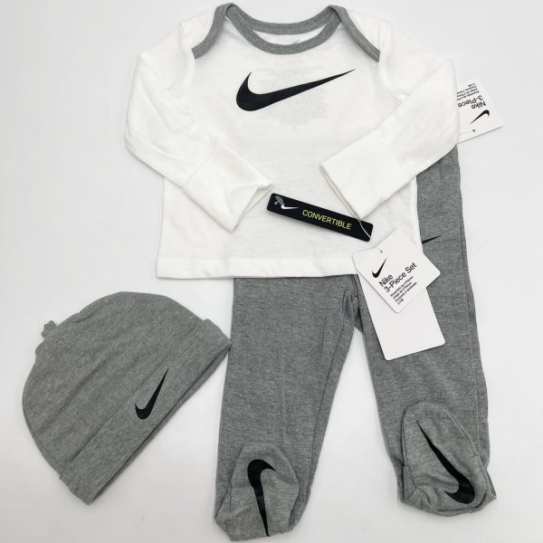 Conjunto NIKE