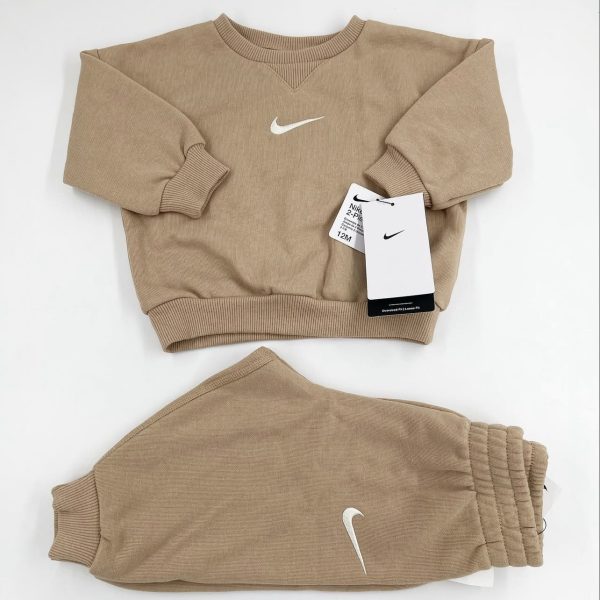 Buzo NIKE