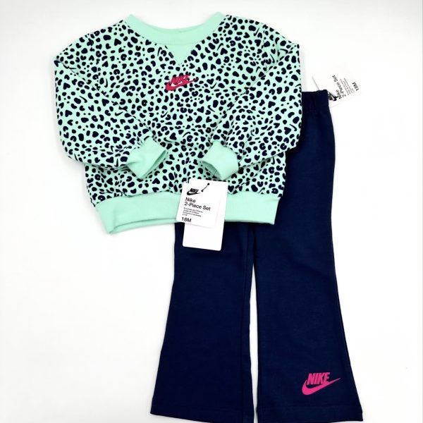 Conjunto NIKE