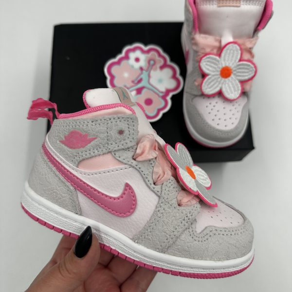 Jordan 1 MID SE - N•26 - Exclusivas