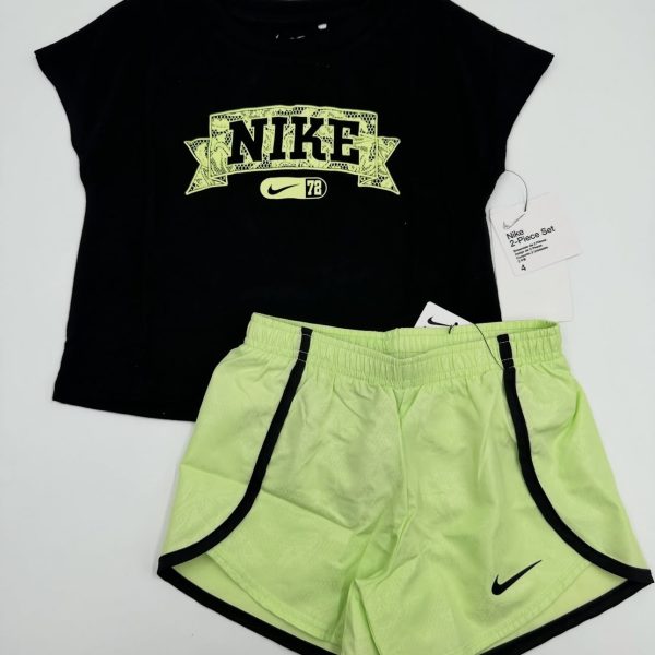 Conjunto NIKE