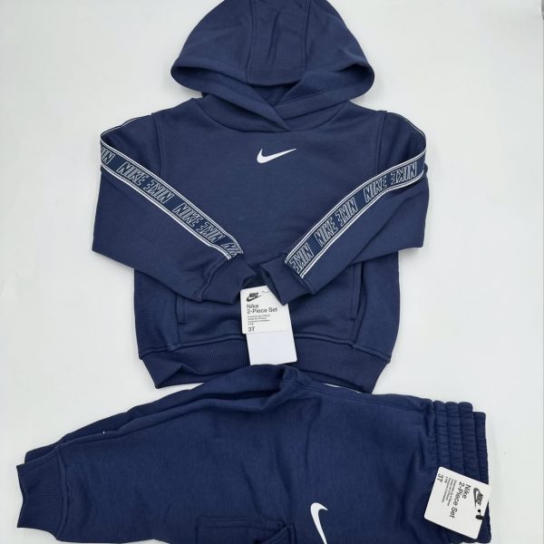 Buzo NIKE